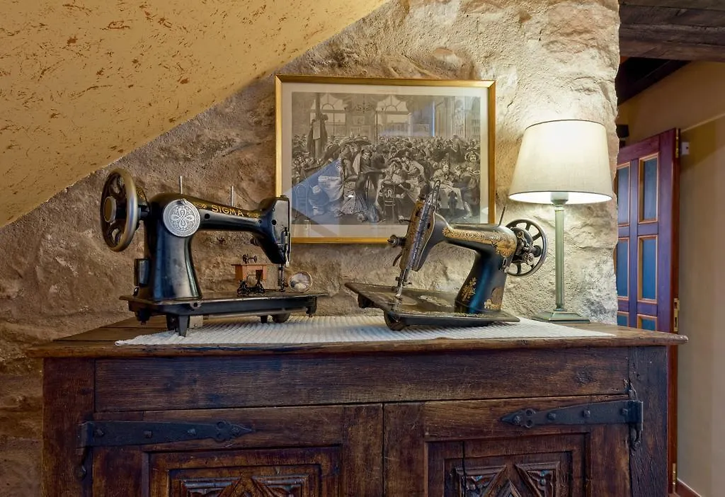 Hotel Cal Sastre Santa Pau