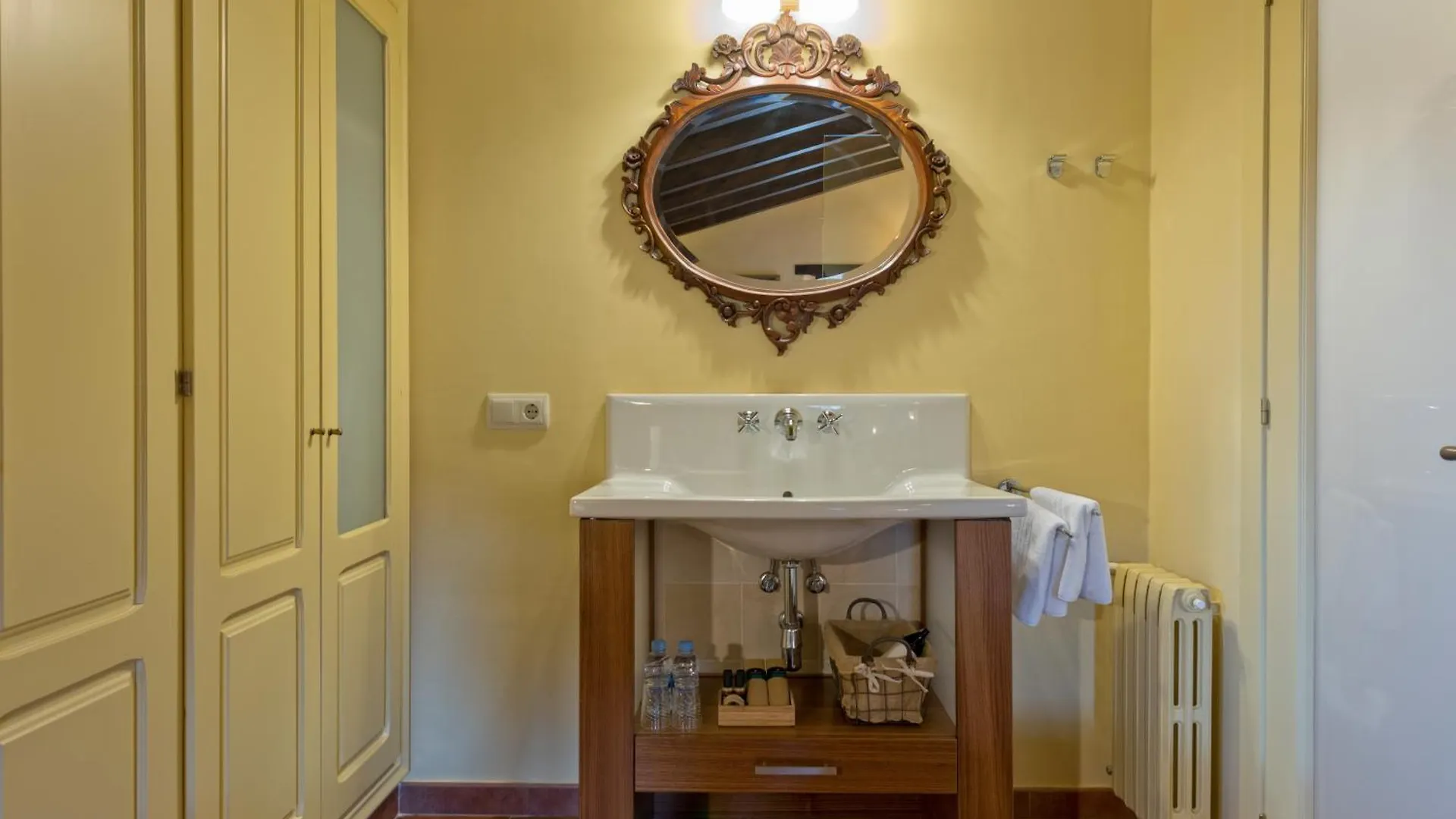 ****  Hotel Cal Sastre Santa Pau Spain